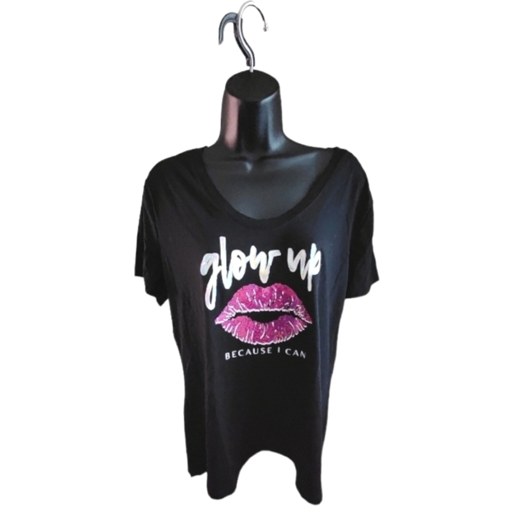 Scoop Neck T-Shirt